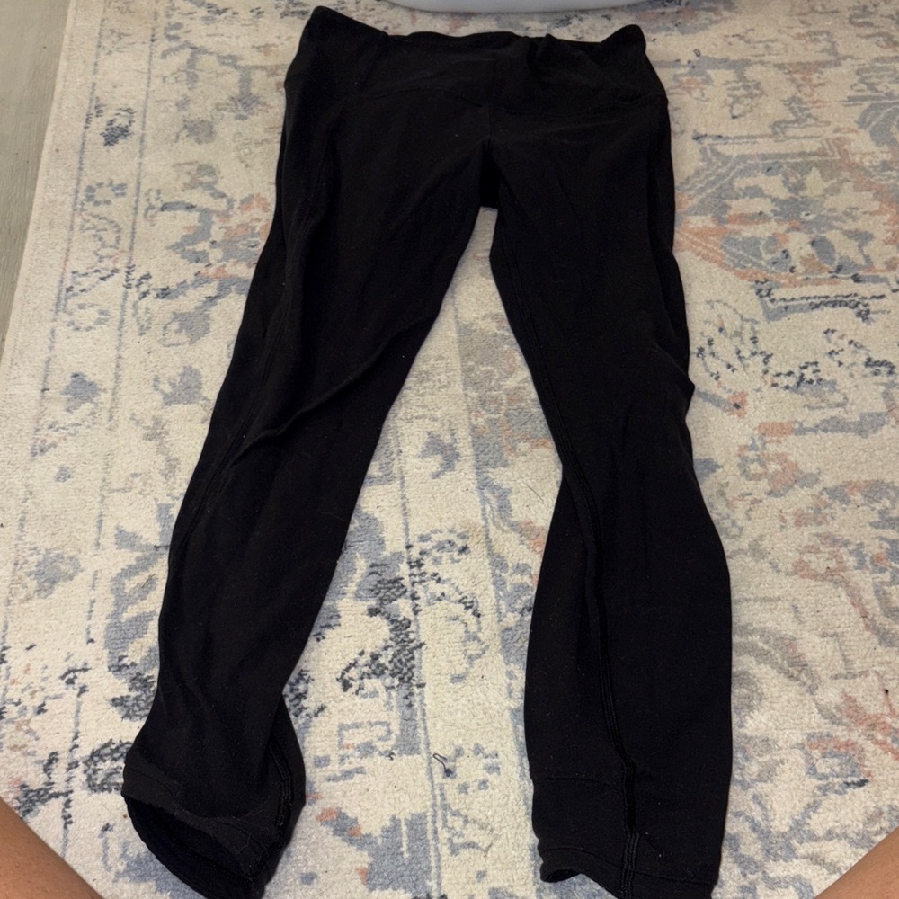 Lululemon Leggings size 6.